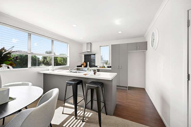 1/6 Page Place Hamilton East_2