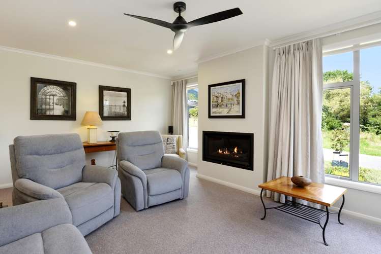 71 Sunningdale Drive Stoke_9