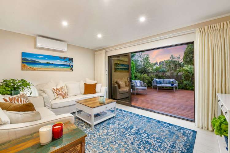 3/3 Marie Avenue Red Beach_6