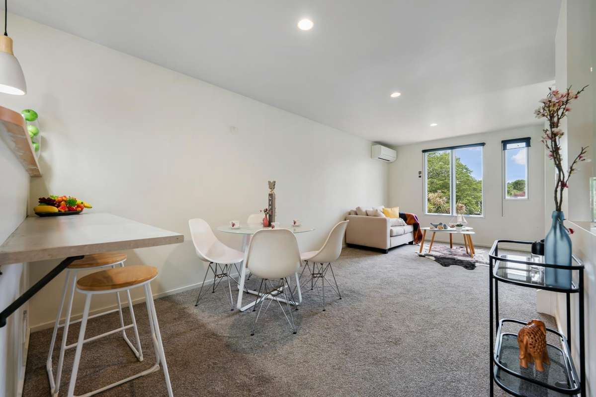 435B West Coast Road_2