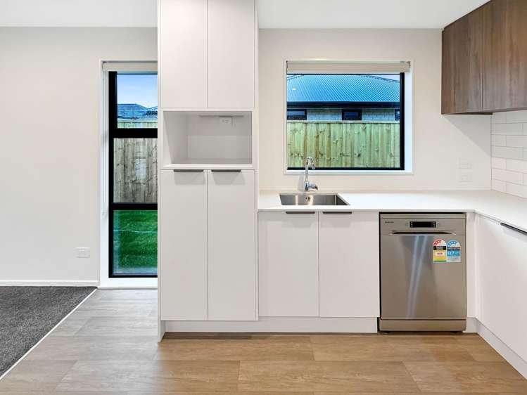 21 Accadia Dr Rolleston_4