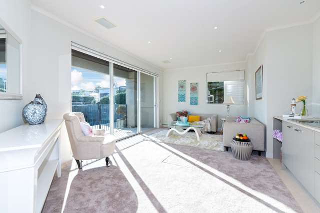 152 Paritai Drive Orakei_1