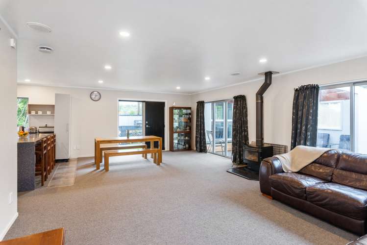 64 Poplar Avenue Raumati South_3