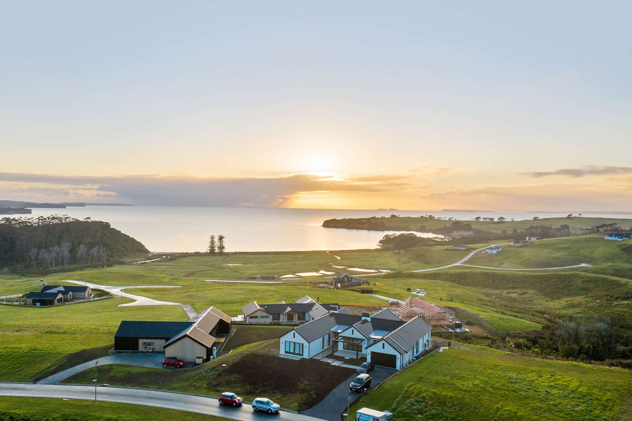 Eco-friendly neighbours at Weiti Bay