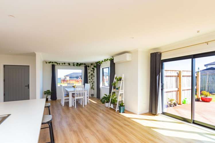 12 Corsica Court Fitzherbert_10