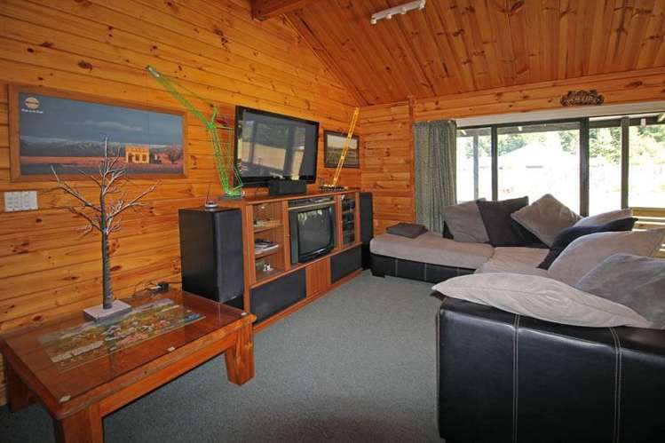 14 Coleridge Street Hanmer Springs_10