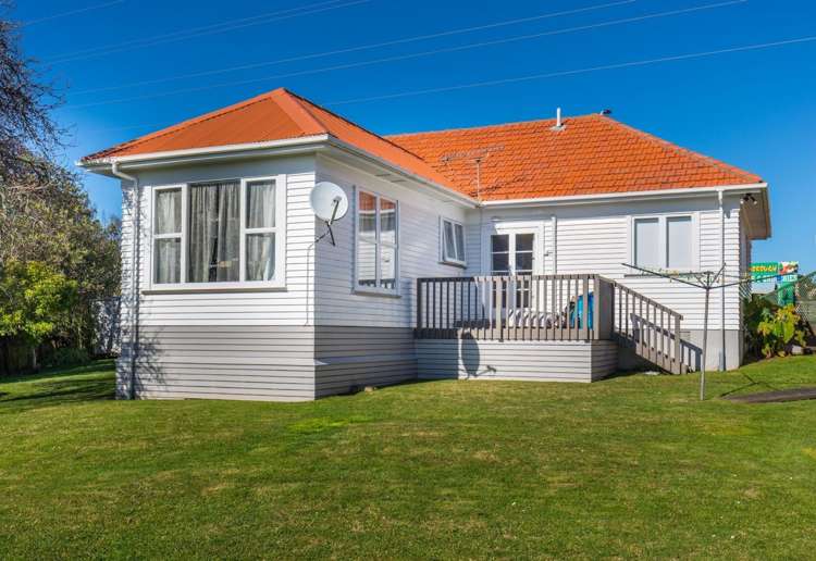 728 Richardson Road Hillsborough_1