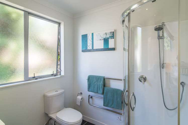 17 Tweed Road Papakowhai_17