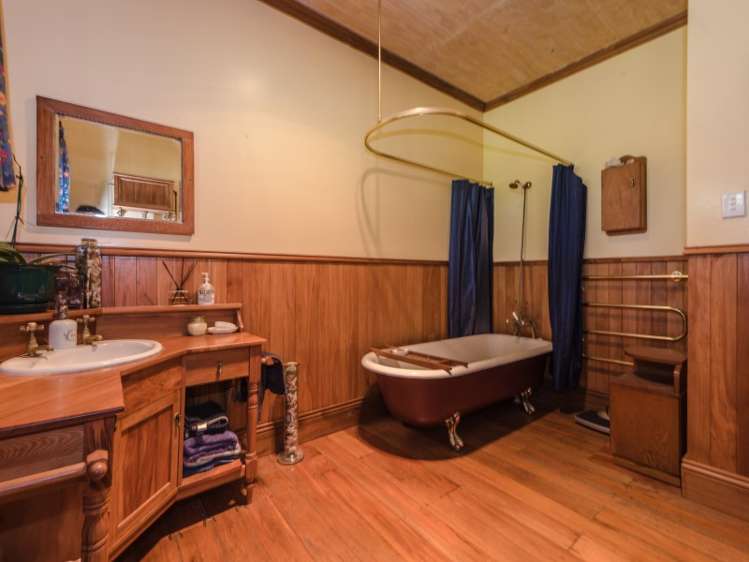 821 Waitetuna Valley Road Raglan_7