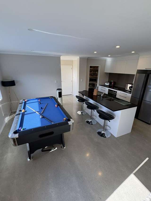 2 Alva Glen Place 11554_2