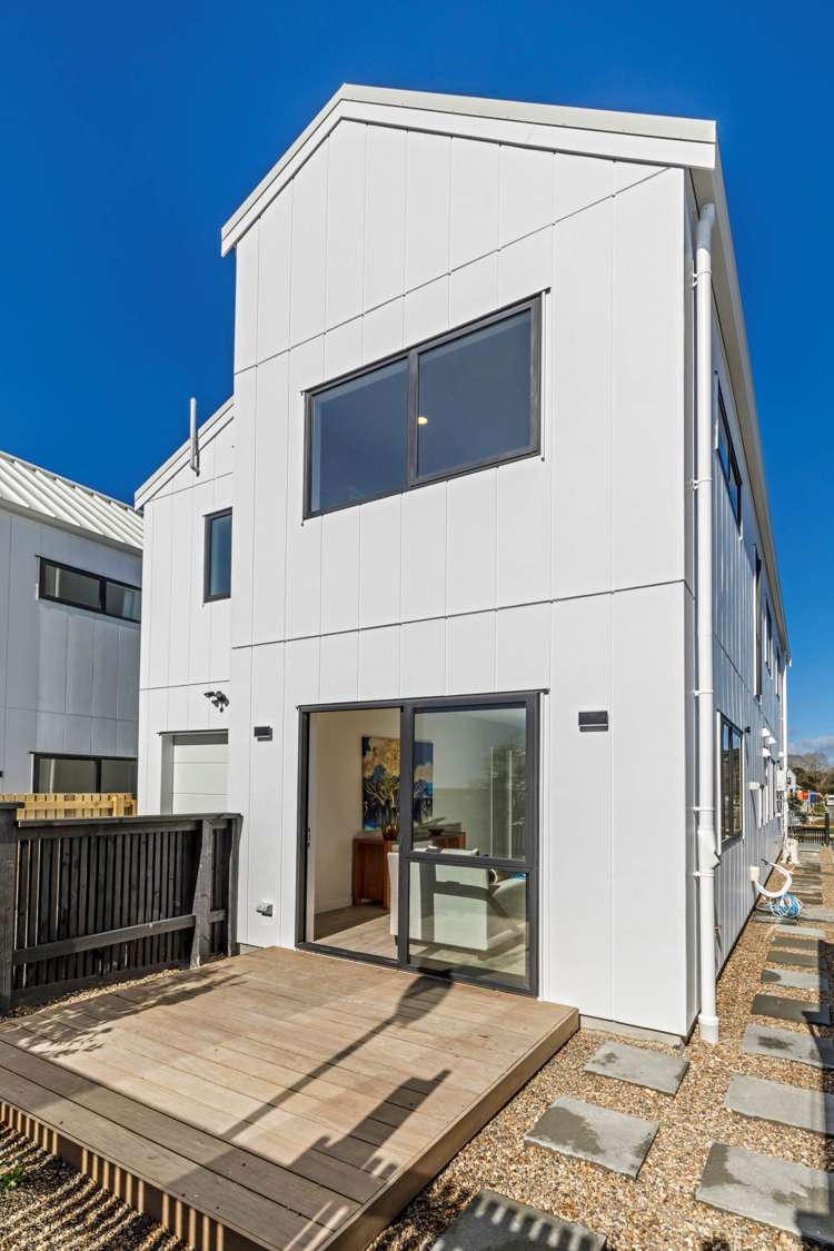 30 Bristol Freighter Road Hobsonville_16