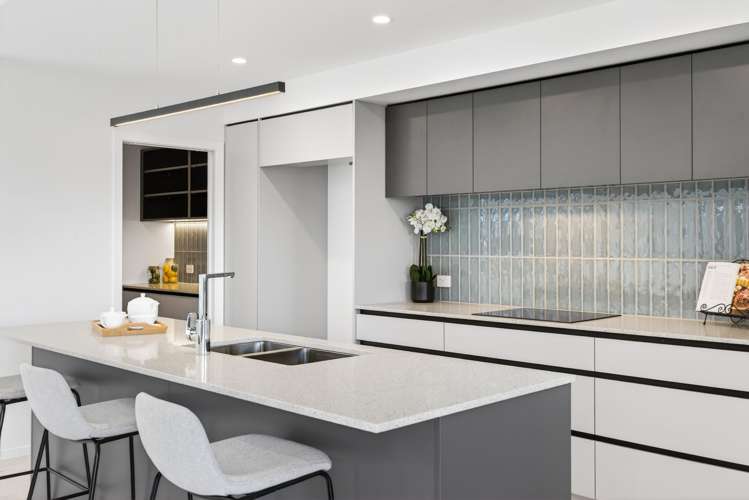 14 Annie Aranui Drive_5