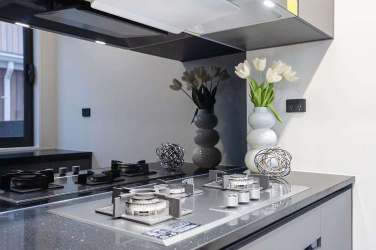 15 Pakirikiri Street Long Bay_9