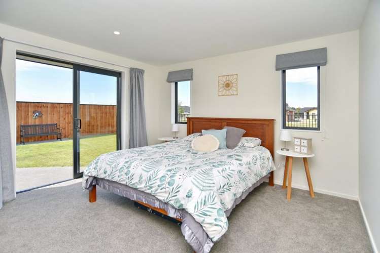 21 Quinn Crescent Woodend_9