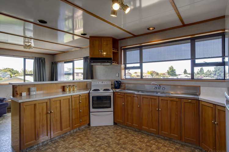 1 Lachlan Place Marchwiel_5