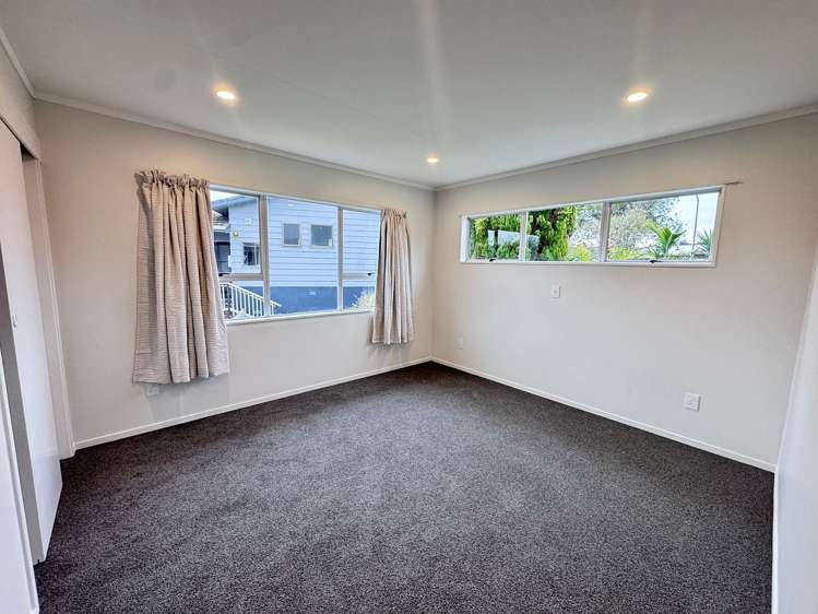 33 Escalona Street Te Kamo_10