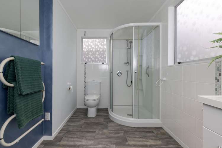 13 The Crescent Raumati South_20