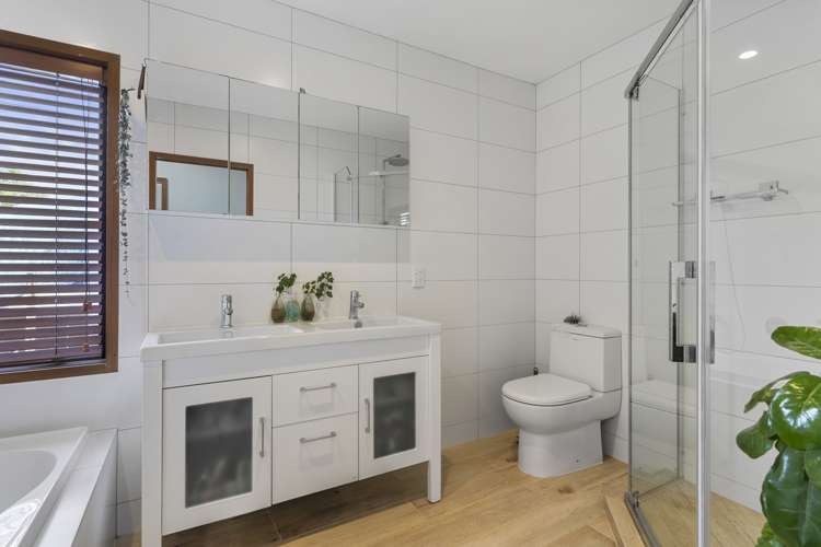 25 Putini Road Mangere Bridge_11