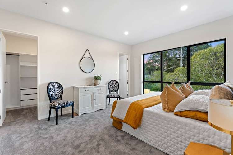 8 Barrel Crescent Swanson_11