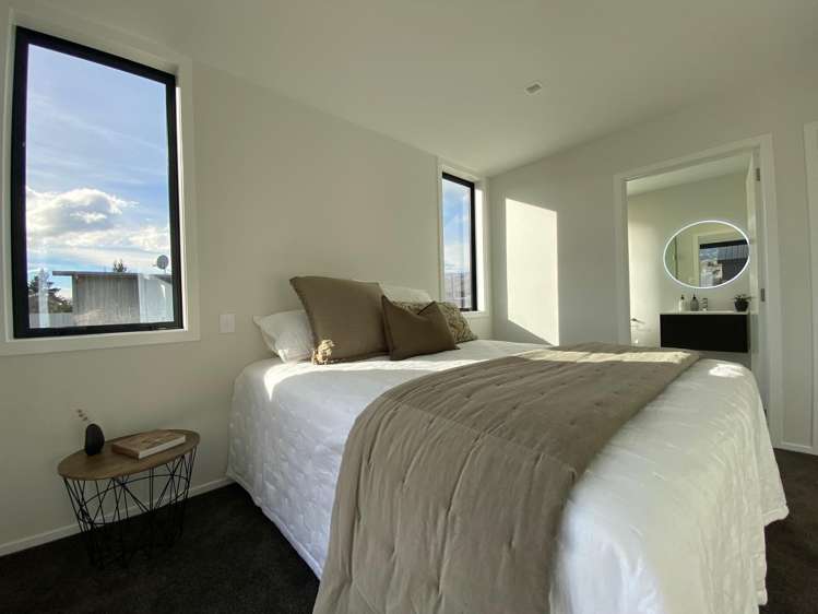 31 Magnum Drive Cromwell_7