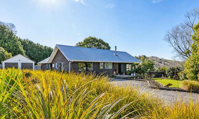 Lifestyle with Rural Vista