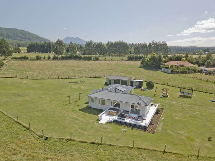 315 White Road Broadlands_18