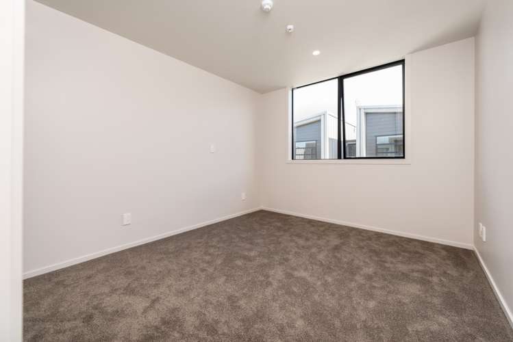 17/4 Stables Lane Silverdale_17