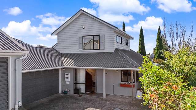 Stunning Family home in the Heart of Mount Roskill.