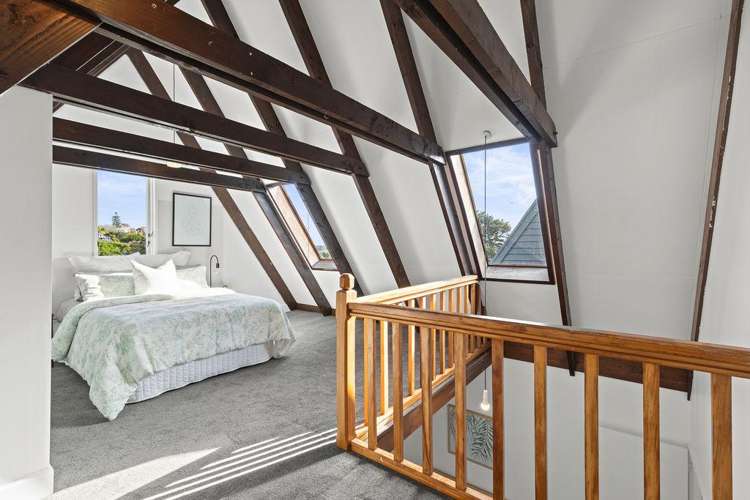 20 Shakespeare Road Bastia Hill_14