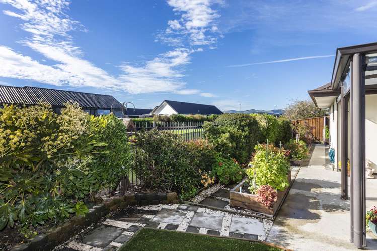 91 Carnaveron Drive Lincoln_21