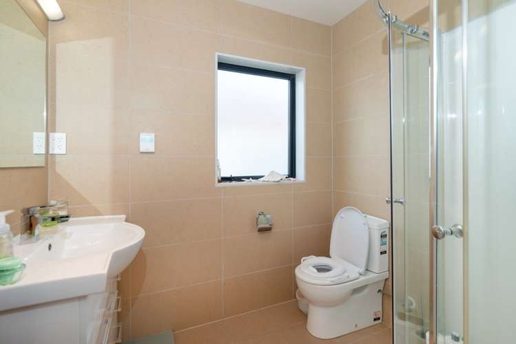 16a Waione Avenue Te Atatu Peninsula_15