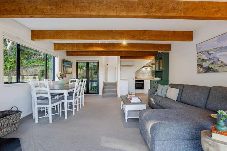 6888E Christchurch Akaroa Road Takamatua_8