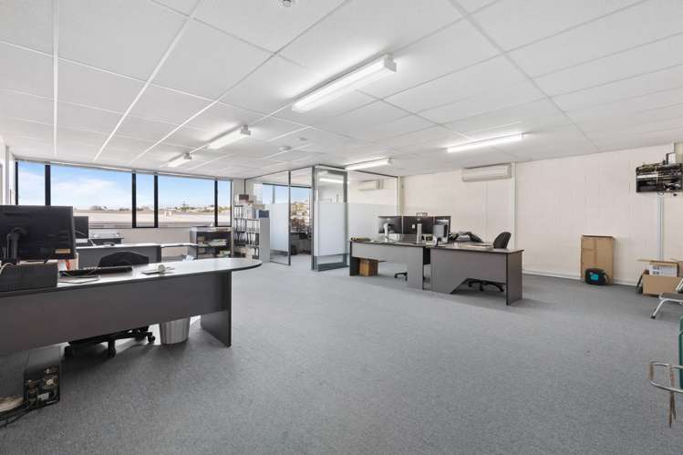 2/77 Porana Road Wairau Valley_3