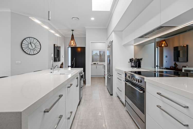 19 Kotare Drive Waiwhakaiho_6