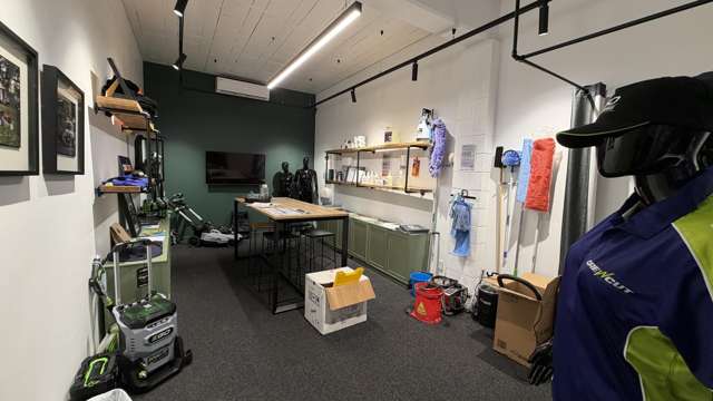 B/51 Barrys Point Road Takapuna_1