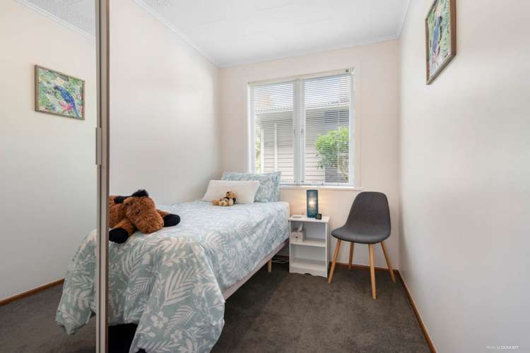 1 Amberley Avenue Te Atatu South_6