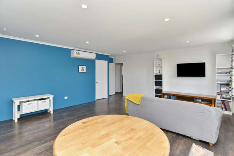 14 Quinn Crescent Woodend_11