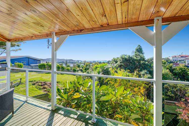 13 Moffat Road Red Beach_12