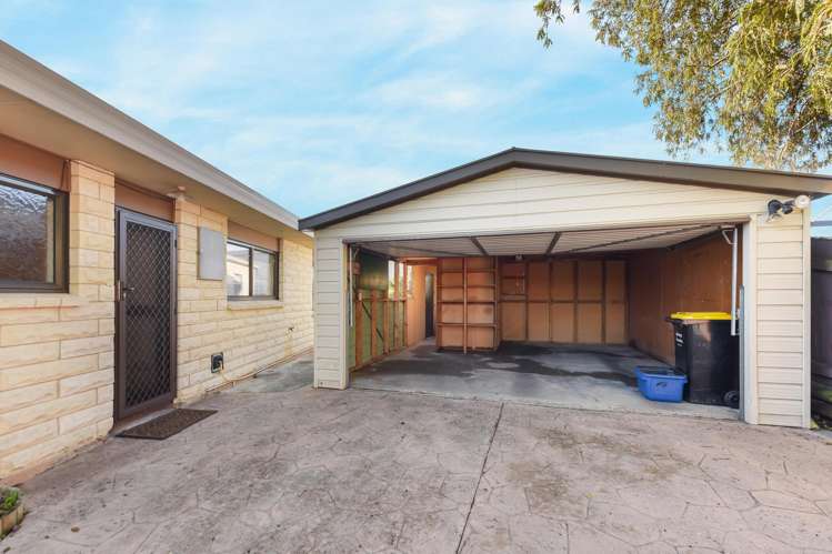 48 Farnham Drive Richmond_21