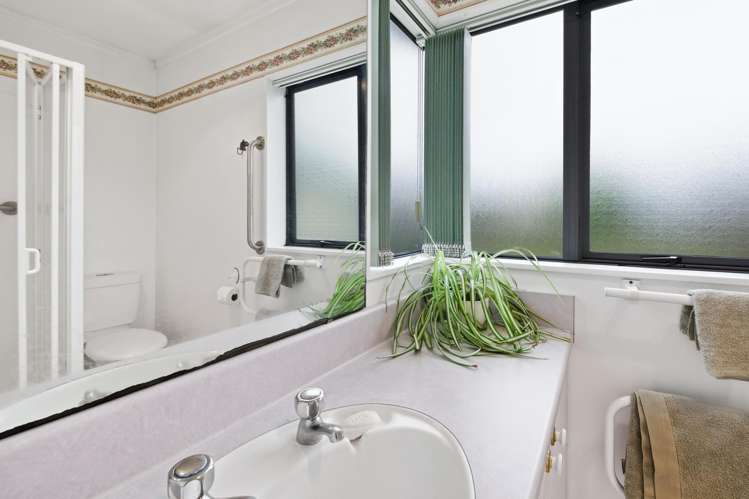 9 Ashmore Place Fairy Springs_10