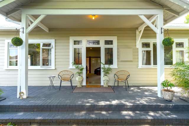 Villa charm, modern luxury