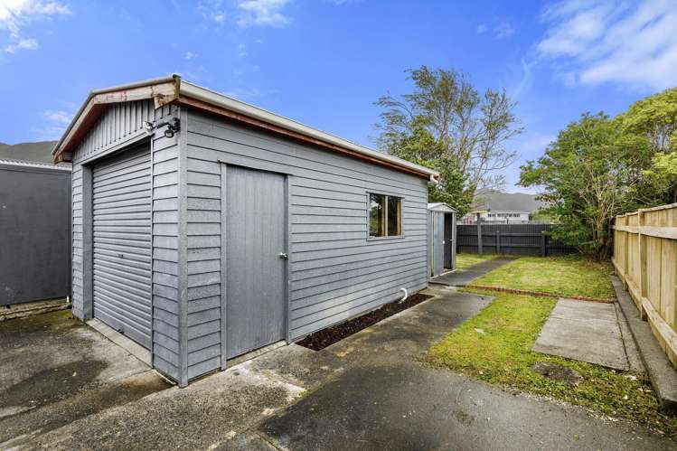 2/14 Douglas Street Waiwhetu_16