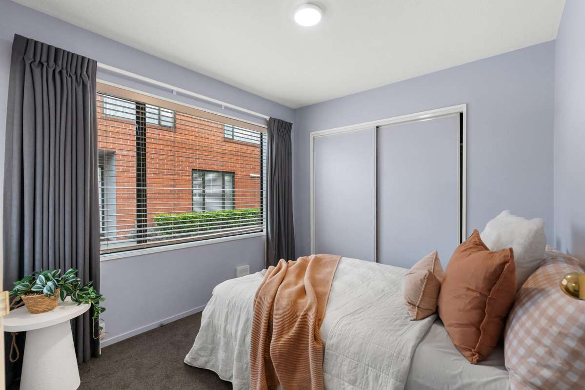 2/15 Coles Place_5