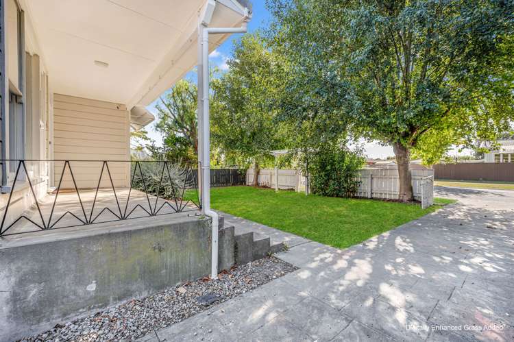 702 Avenue Road West Saint Leonards_30