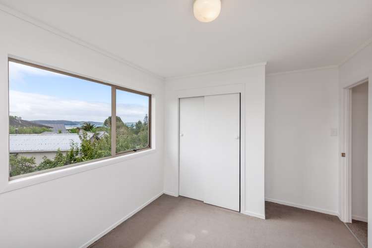 17 Piccadilly Circus Snells Beach_34