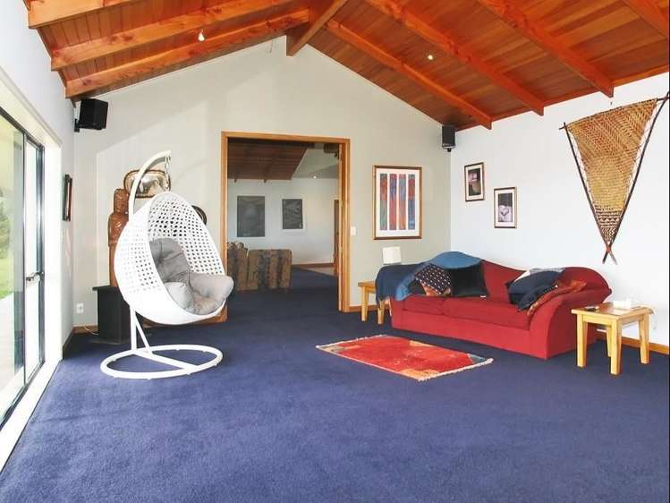 1 Whitford Brown Avenue Papakowhai_6