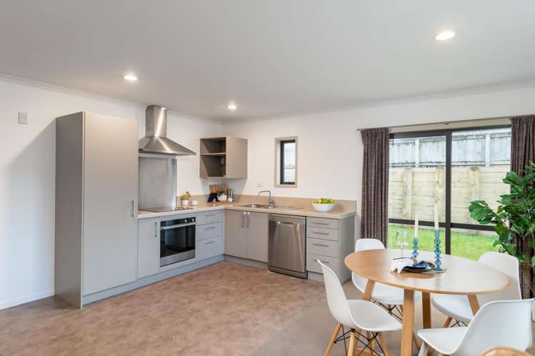 52 Sunstone Crescent_5