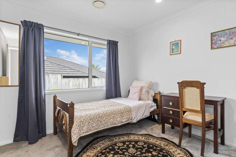 1 Benmore Crescent Pyes Pa_14