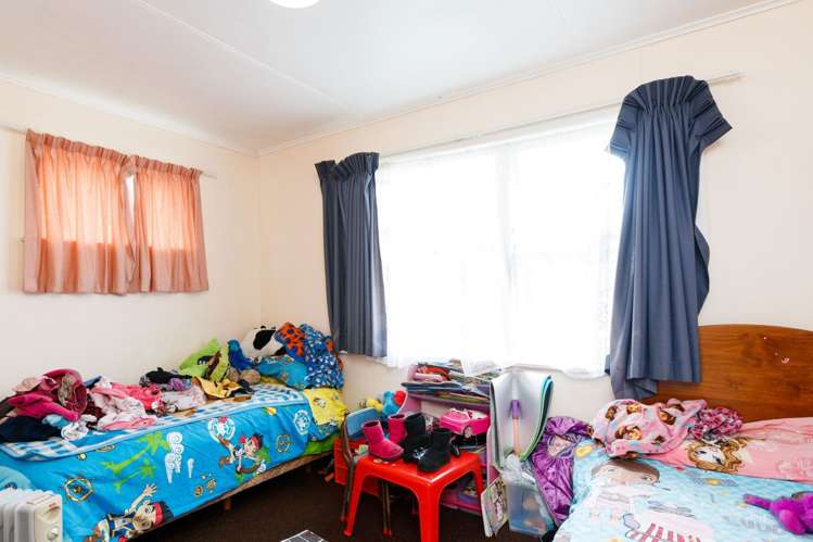 44 Owen Street Bunnythorpe_8