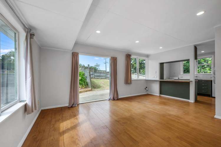 12a Handley Avenue Narrow Neck_11